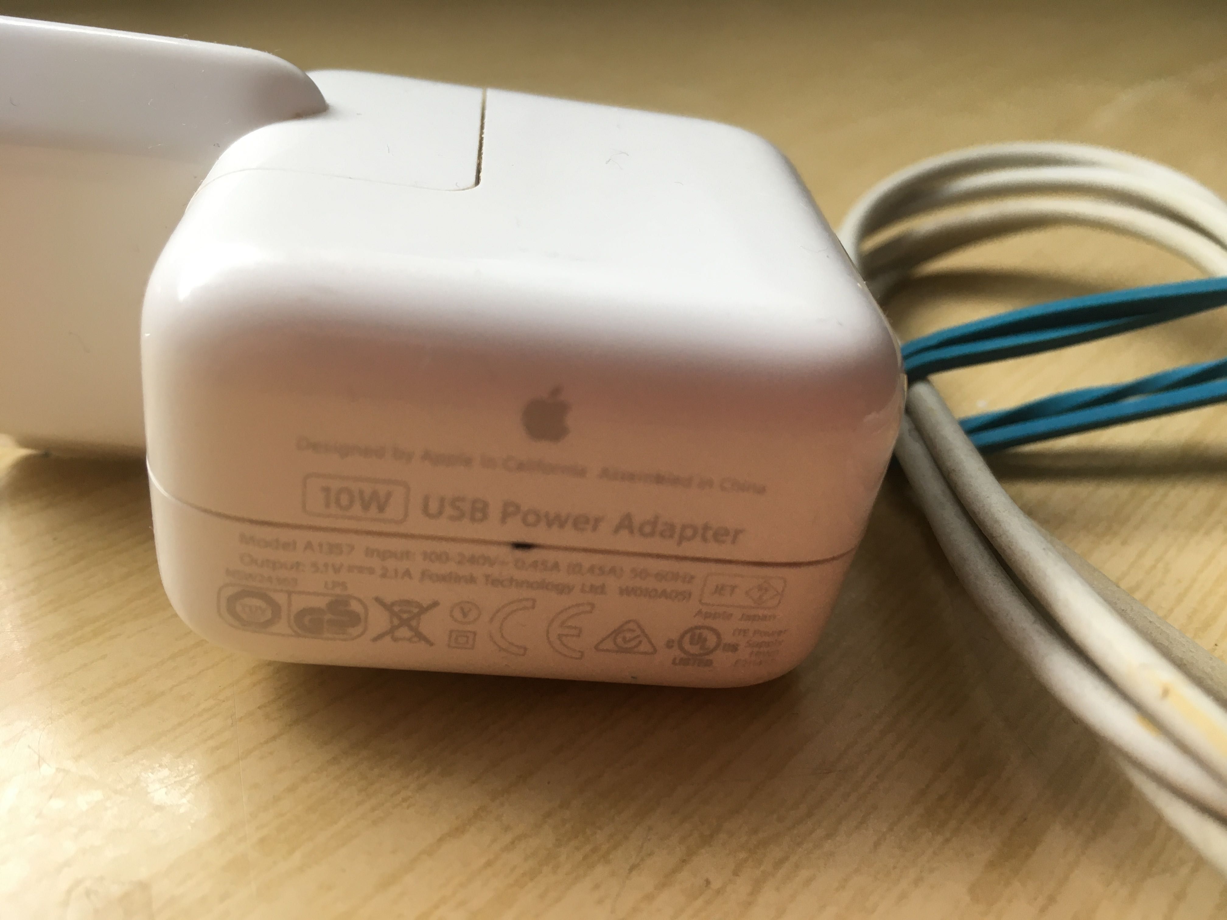 Oryginalna ładowarka 10w dla iPhone iPad + oryginalny Lightning kabel