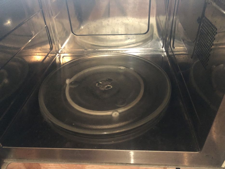 Микроволновая печь Ютон