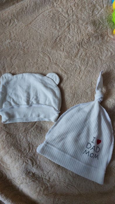 Боді і повзунки, чоловічки шапки. Дитячий одяг 6шт