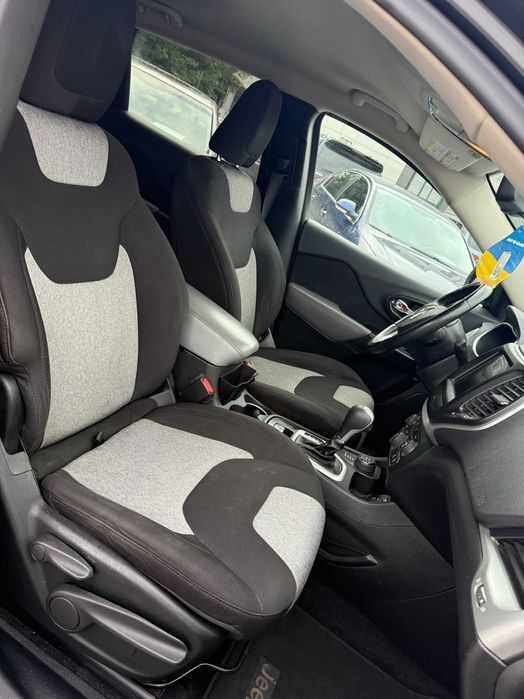 Продам Jeep Cherokee 4Х4 рік можлива розстрочка,кредит,обмін!