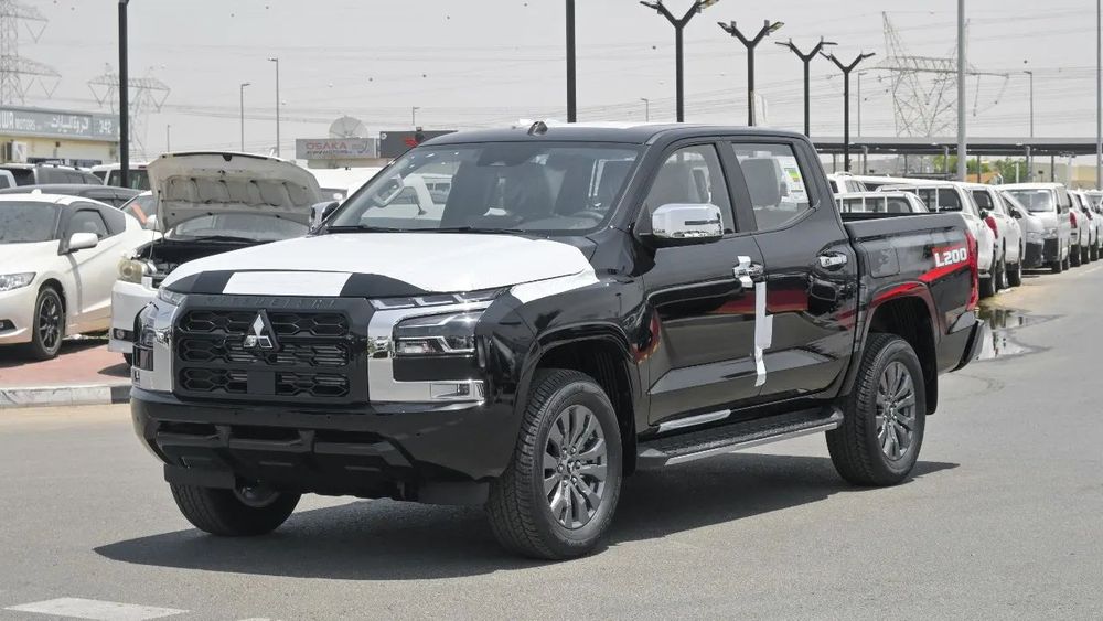 Mitsubishi L200 Silnik 2.4 Diesel 2.4 Benzyna Nowy Model