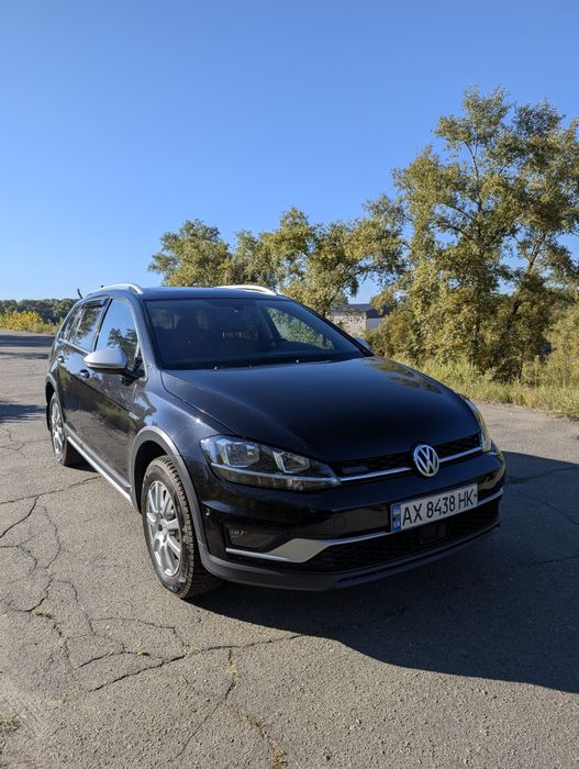Volkswagen Golf Alltrack

Volkswagen Golf 2017

Автобазар
Volkswagen
G