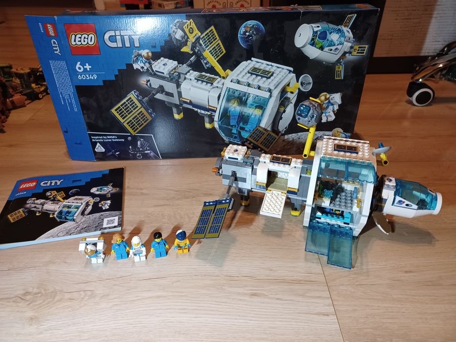 Lego 60349 stacją kosmiczna, uzywane