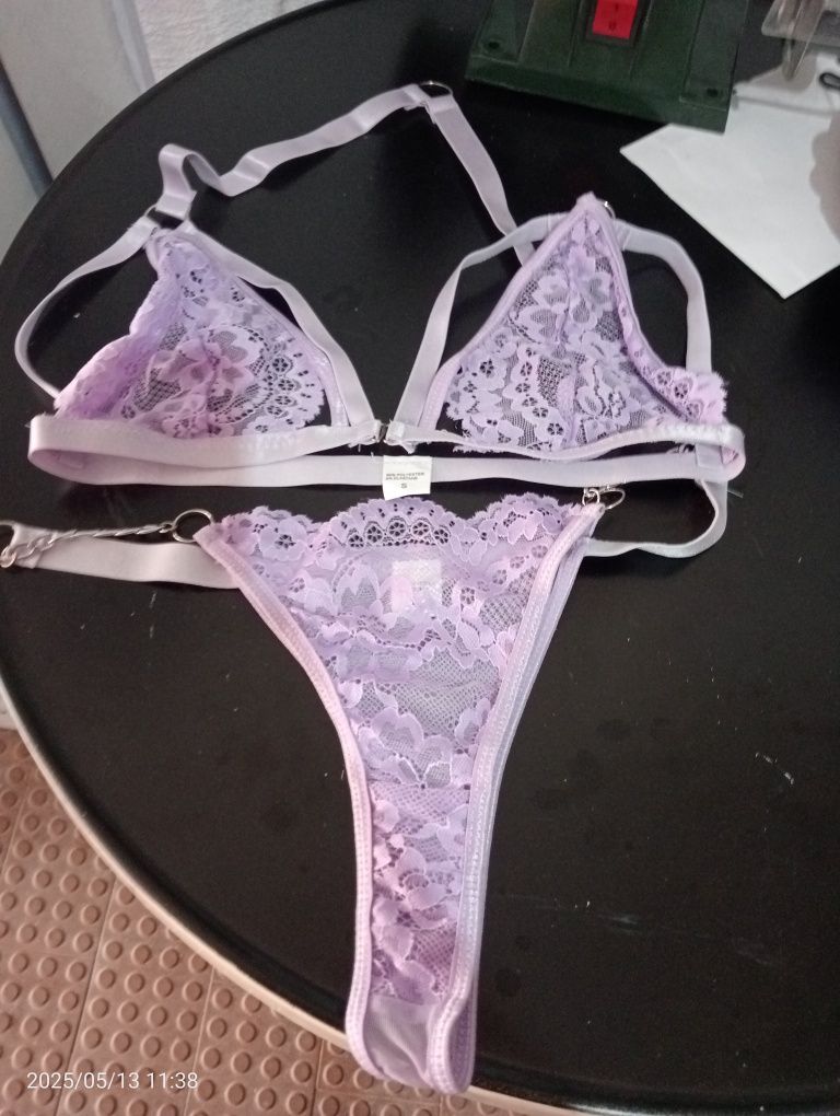Lote de 18 Conjuntos de Lingerie NOVA