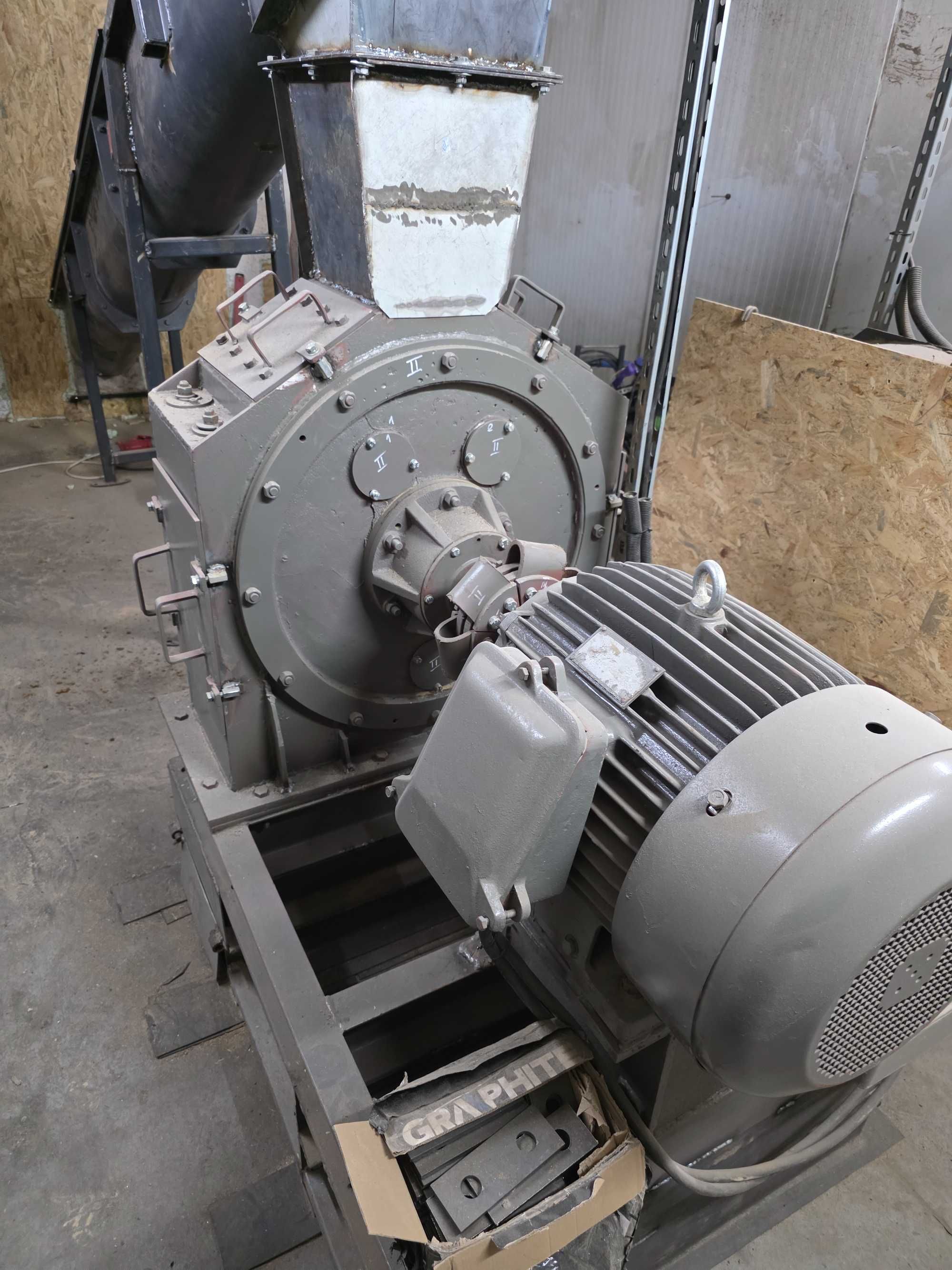 Młyn bijakowy młotkowy 30 kW