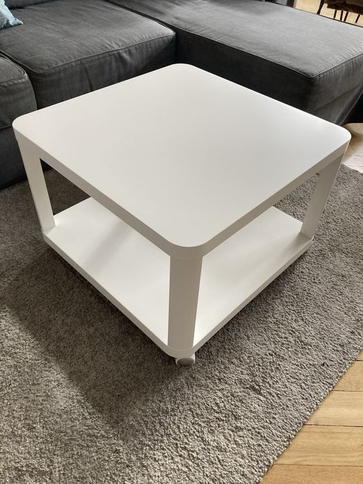 Ikea Tingby stolik na kółkach 64x64