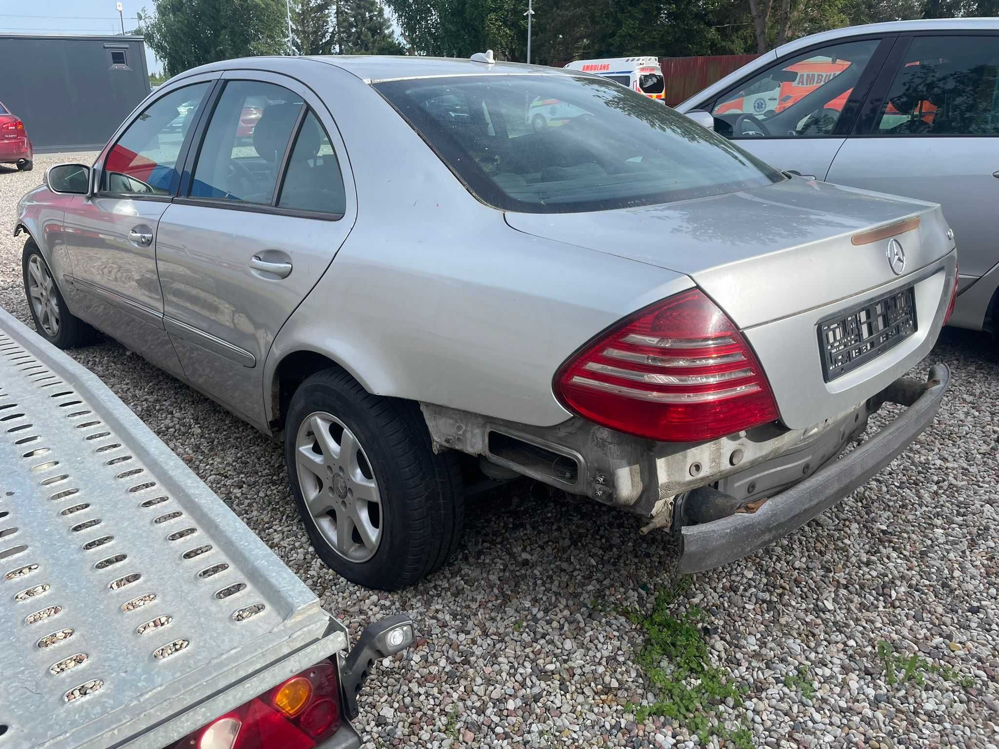 Mercedes-Benz w211 (w całości lub na części)