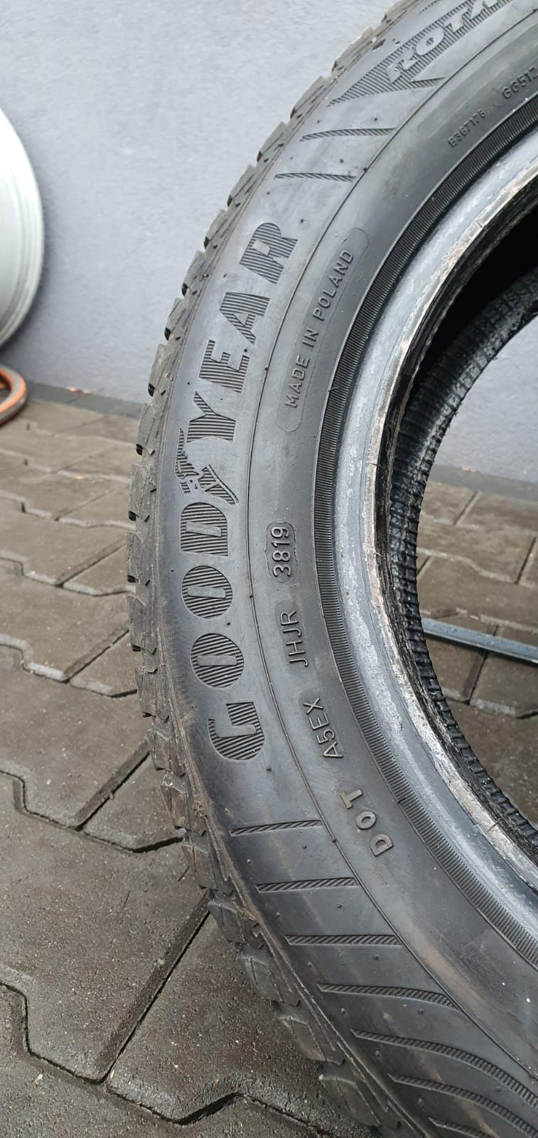 175/65/14 Goodyear para wielosezonowe