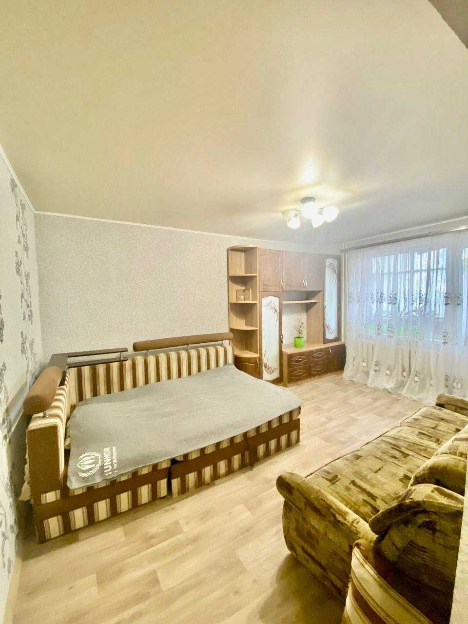 Продаж 2-кімнатної вул. І. Сірка поруч о.Чеха. Два балкони! 3/9 поверх