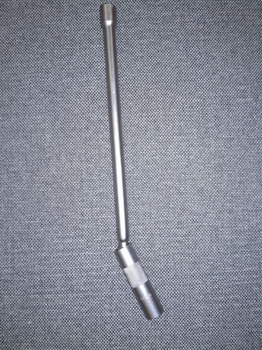 Ключ для свечей зажигания 12-гранный 14 мм  Yato YT-08163