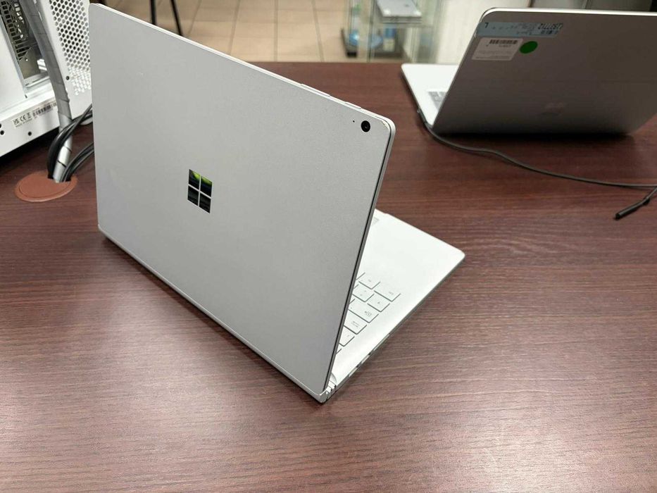Laptop 2w1 15" Microsoft Surface Book 3 i7 GTX 16GB 256SSD Klasa A