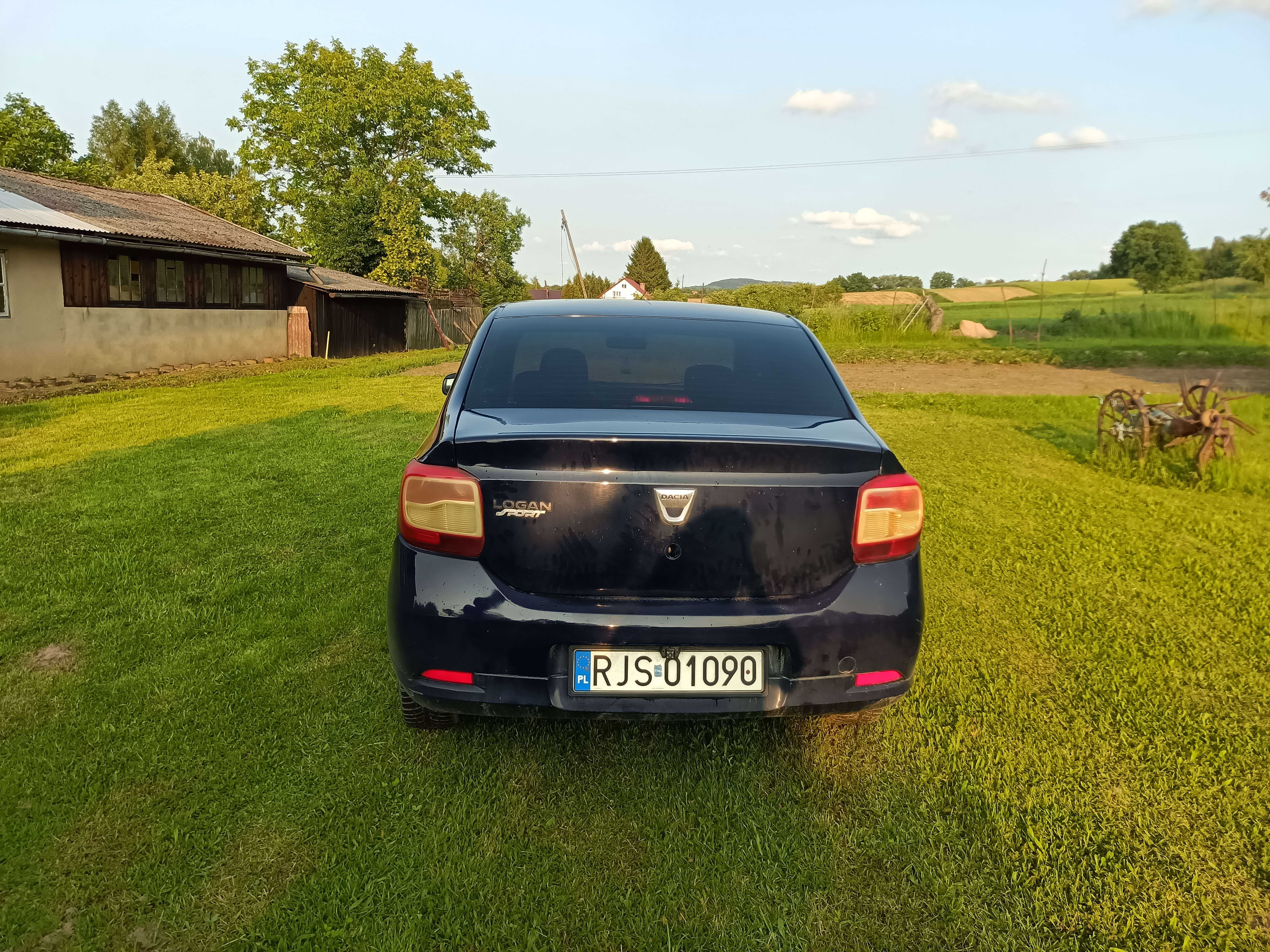 Dacia logan 2 1.2 75hp 2013r