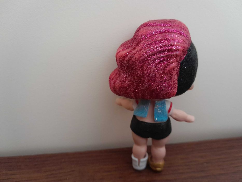 Куколка LOL Surprise Doll Rocker Glitter, фирменная