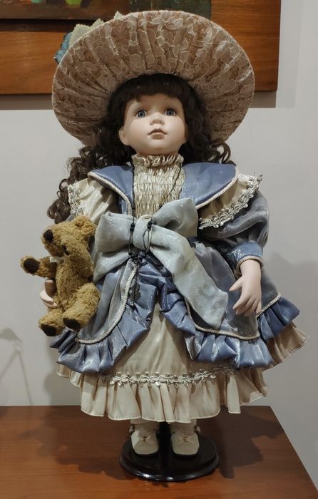 Boneca de porcelana vintage
