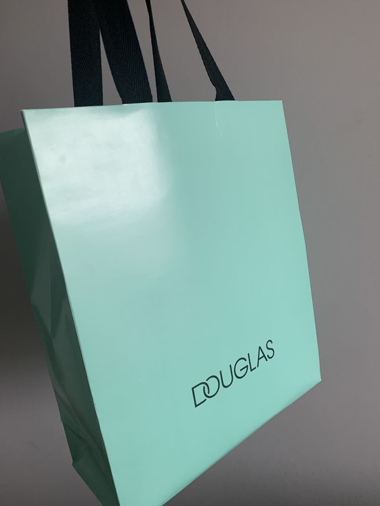 Rzeczy do pakowania prezentow douglas