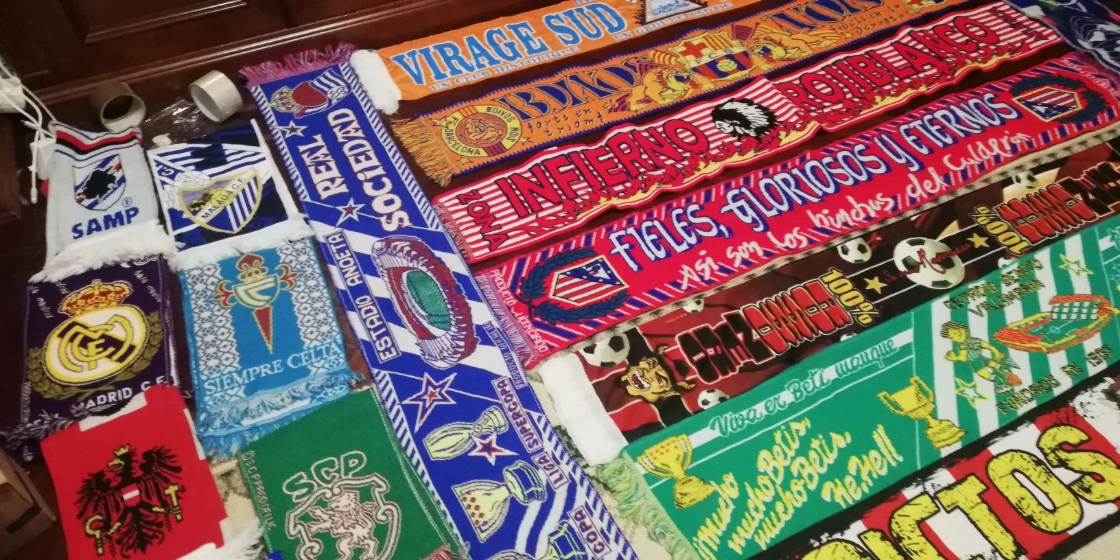 20 Cachecoisbde clubes e claques de Futebol