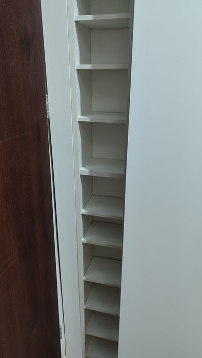 Regał z półkami np na książki Ikea biały