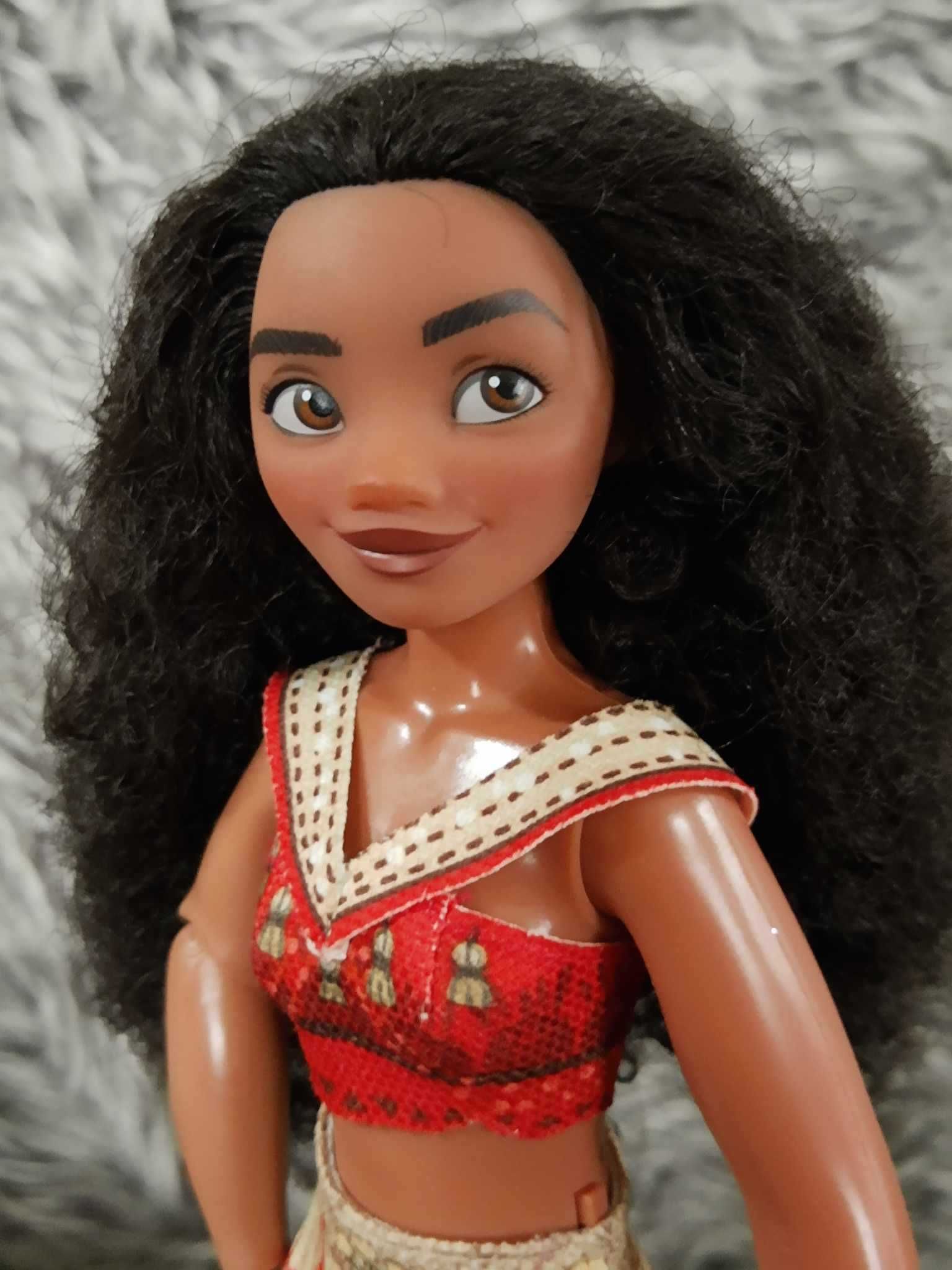 Lalka Barbie Vaiana śpiewająca Disney Store śpiewa Moana Skarb Oceanu