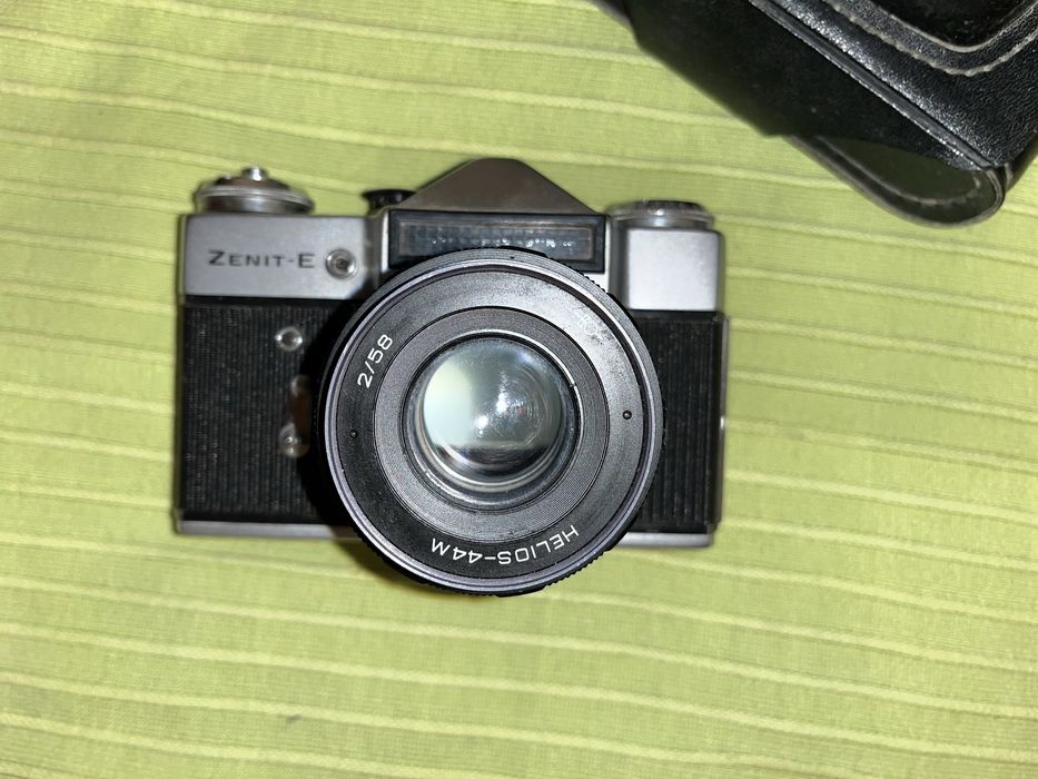 Фотоаппарат Zenit E, советский