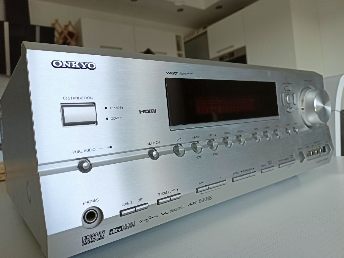 ONKYO TX-SR604E, Amplituner