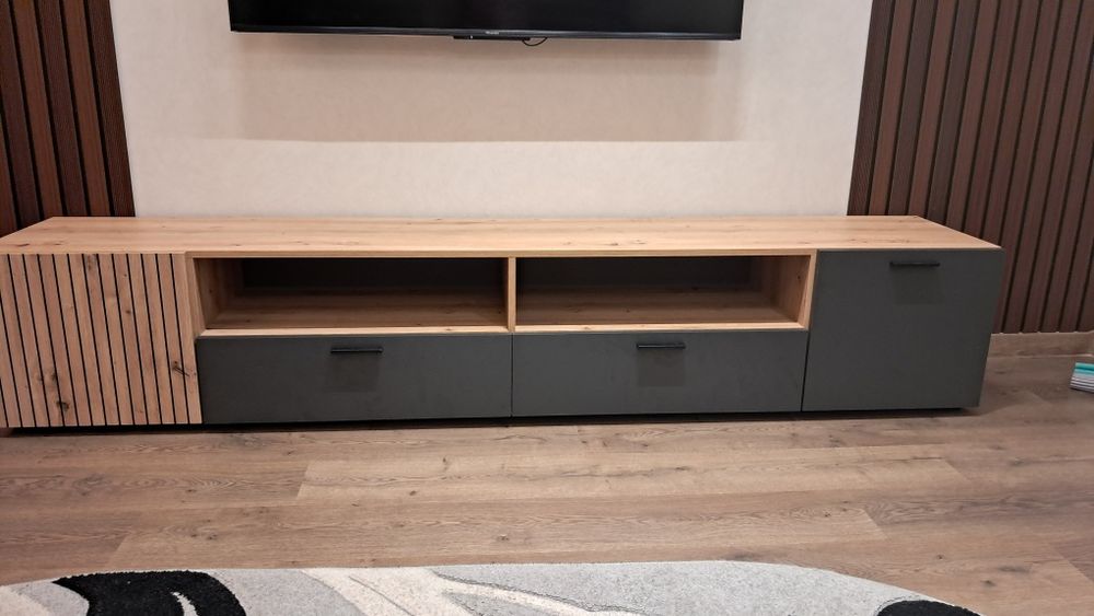 Тумба під телевізор