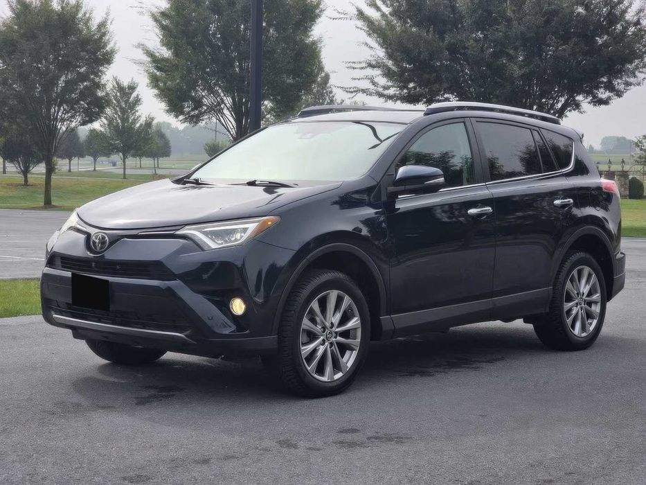 Toyota RAV4 Limited      2018