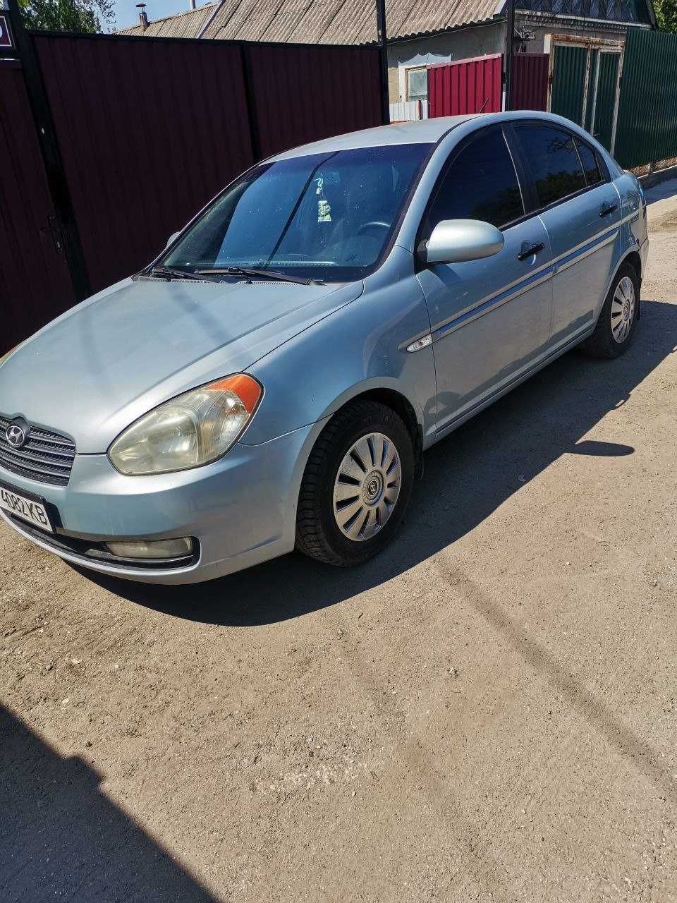 Hyundai Accent 2007.