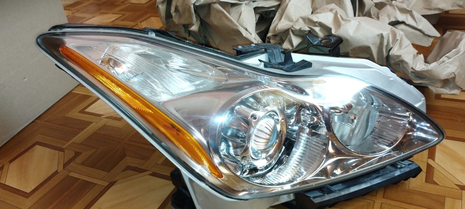 Infiniti g37 coupe headlight oem