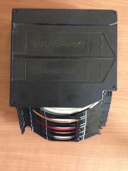 Caixa de CDs auto BLAUPUNKT para 10Cd's