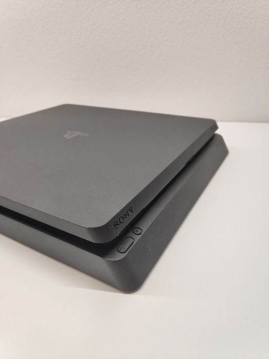 Consola PlayStation 4 (PS4) Slim completa + jogo
