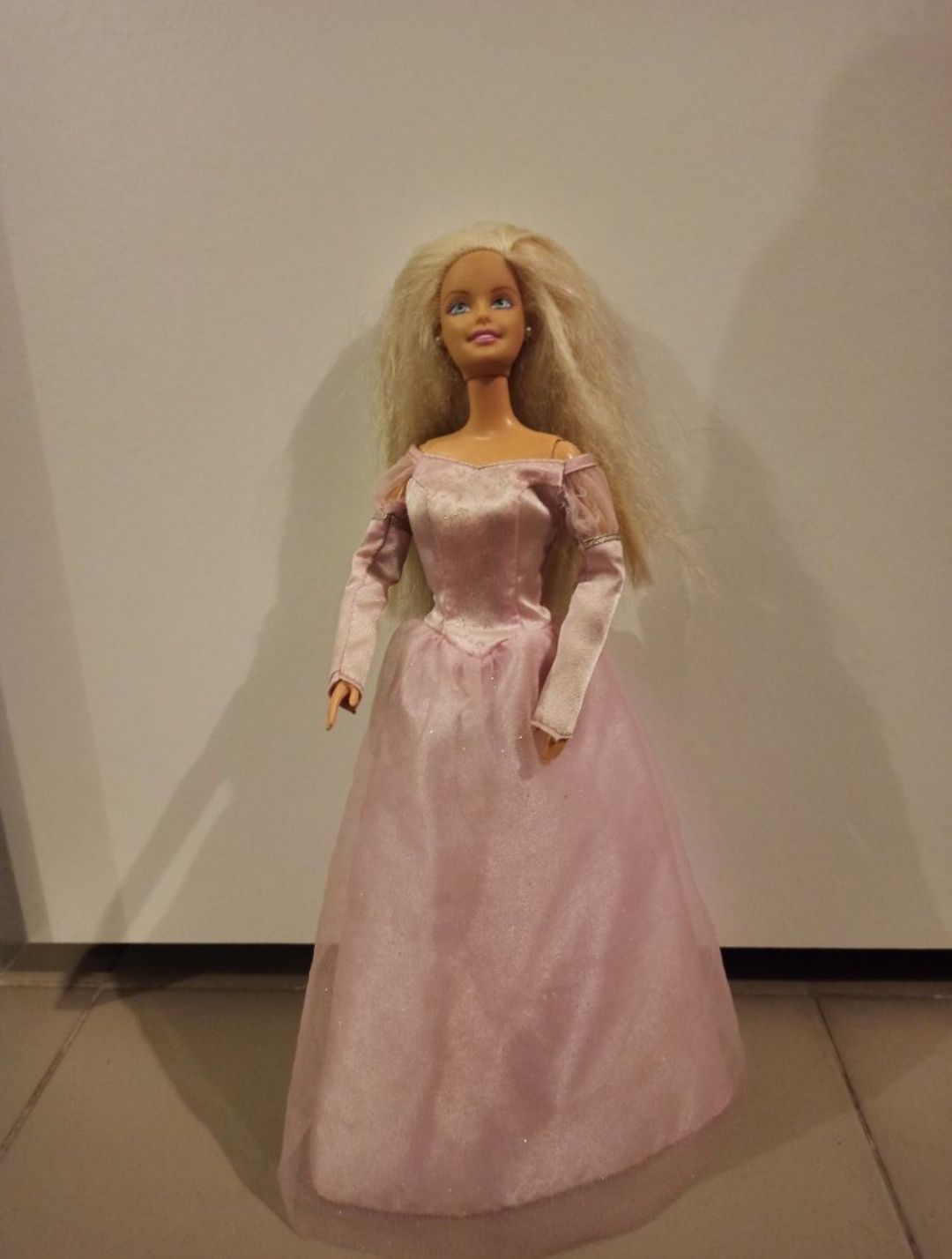 BARBIE bonecas variadas