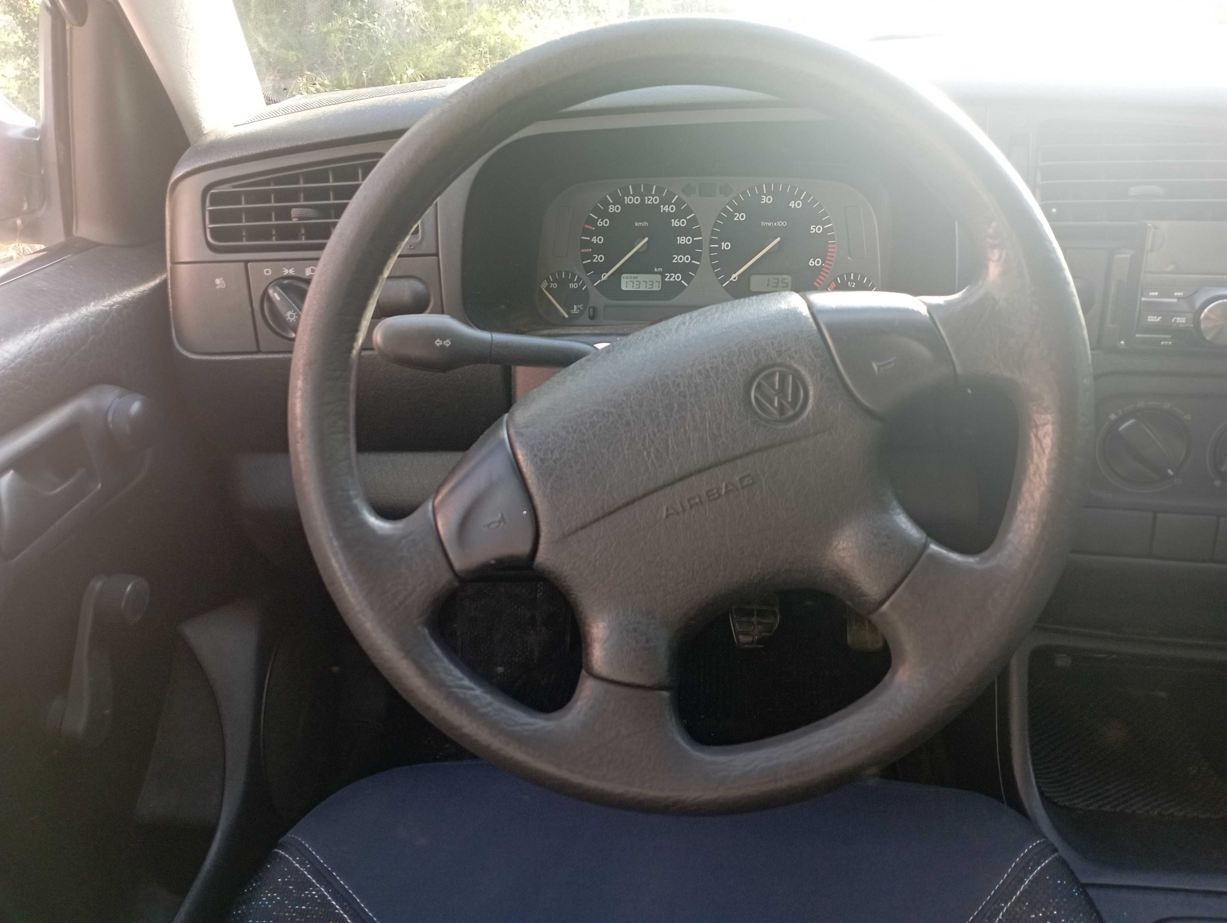 Volkswagen A 3 GOLF (1HX0-A)