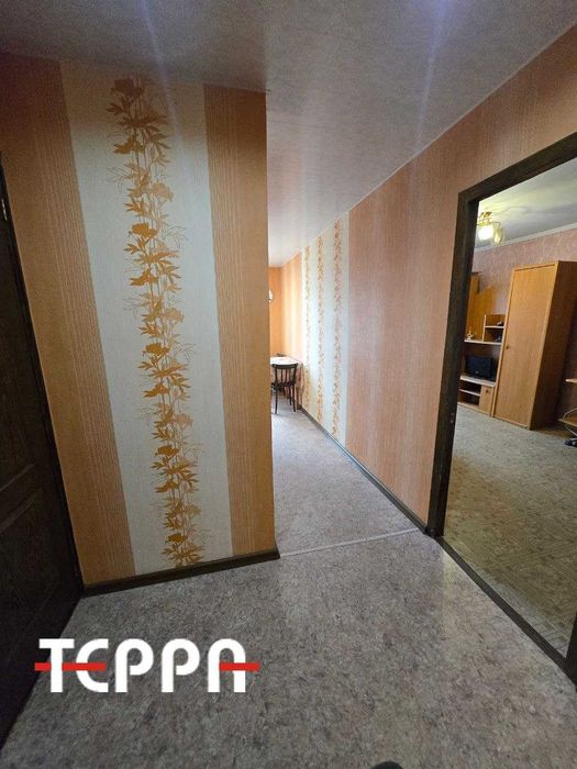 Продаж 1-кімнатної квартири пр. Металургів