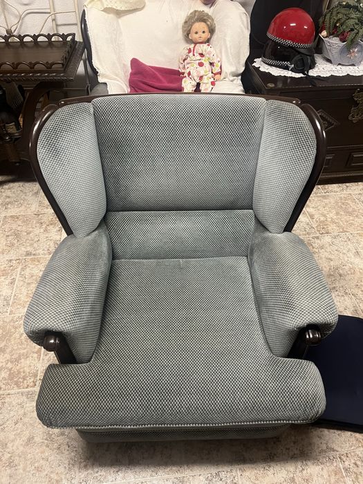 Poltrona antiga em otimo estado