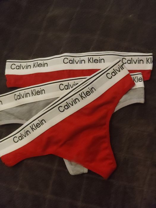 Stringi Calvin Klein