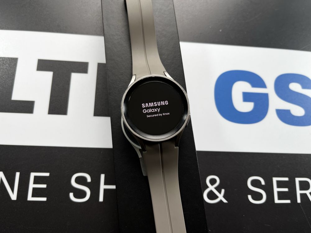 Ladny Samsung Galaxy Watch 5 Pro LTE