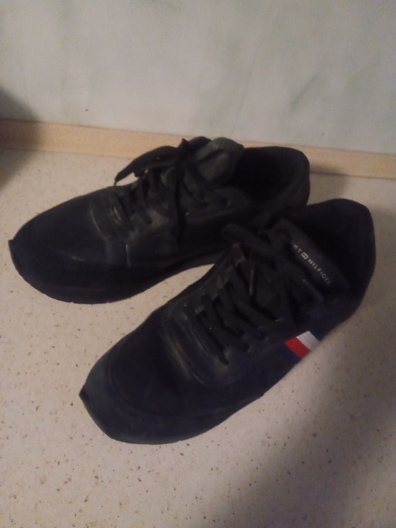 Buty męskie tommy Hilfiger rozmiar 44 wkładka 28 cm