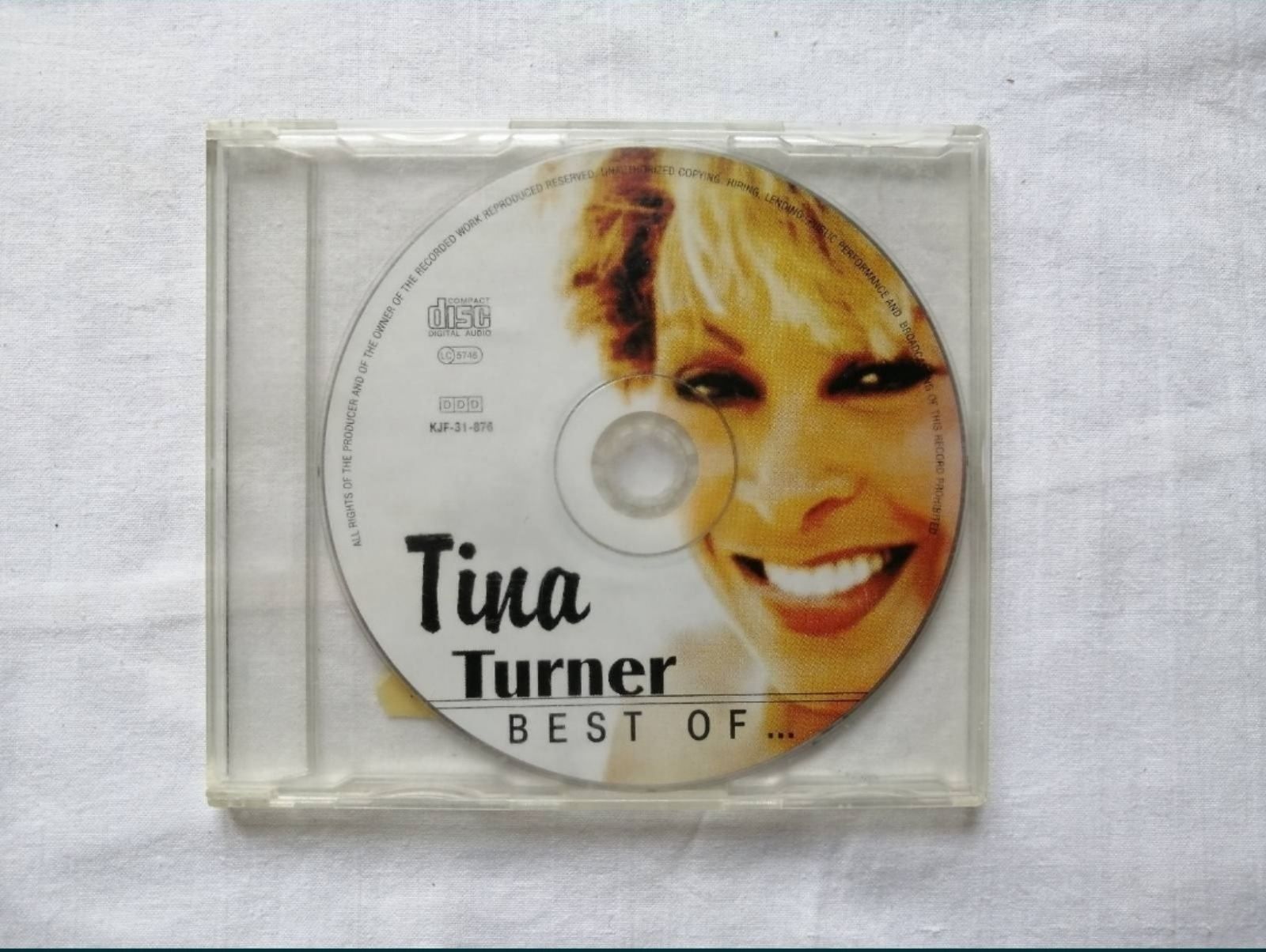 CD з колекцією хітів Tina Turner