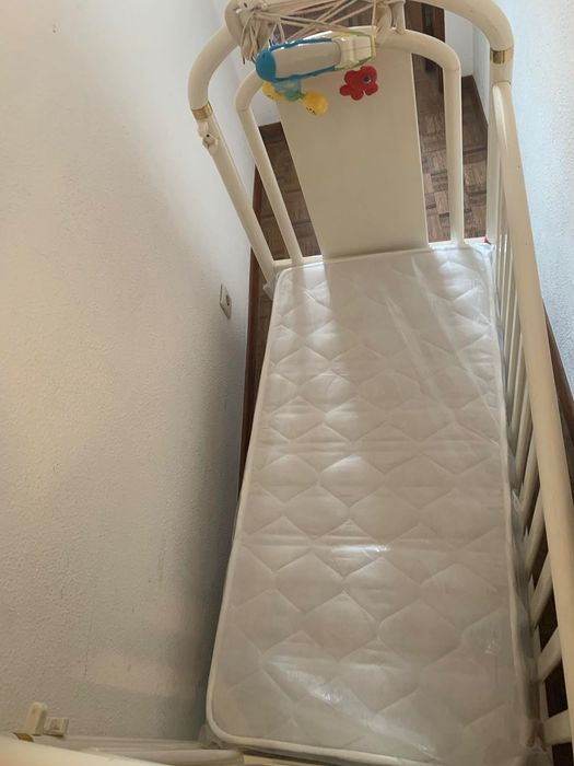 Cama bebé + Colchão Novo