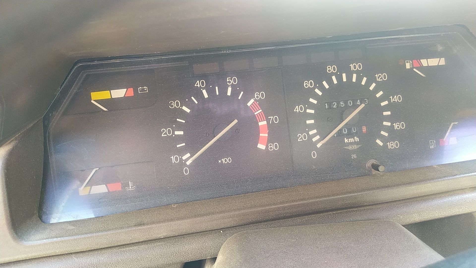 БУ автомобіль АЗЛК 21412