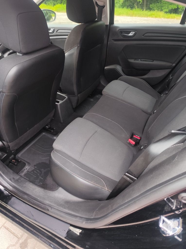 Renault Megane IV 1.6 Benzyna sedan LED