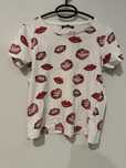 T-shirt w usta rozmiar S