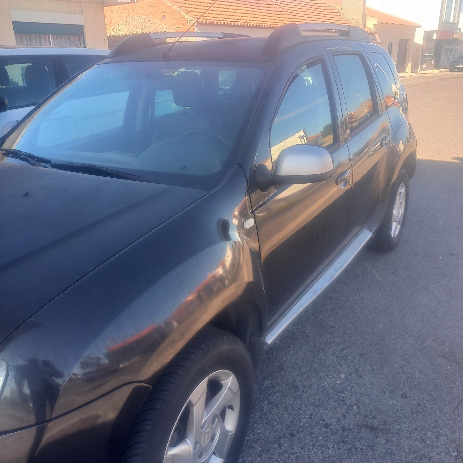 Venho Excelente Dacia Duster Prestige.