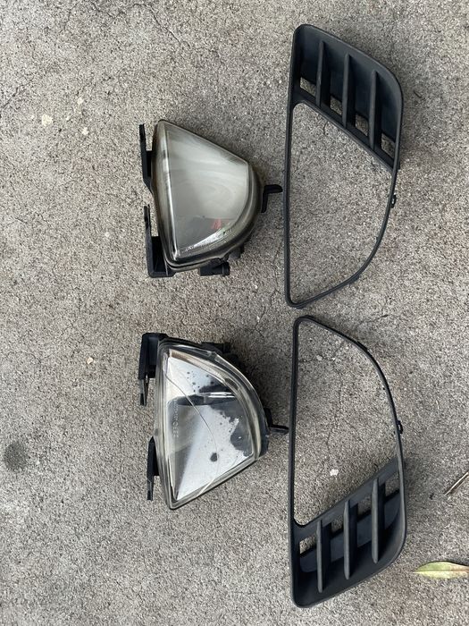 Farois de nevueiro Ford Fiesta mk5 2003