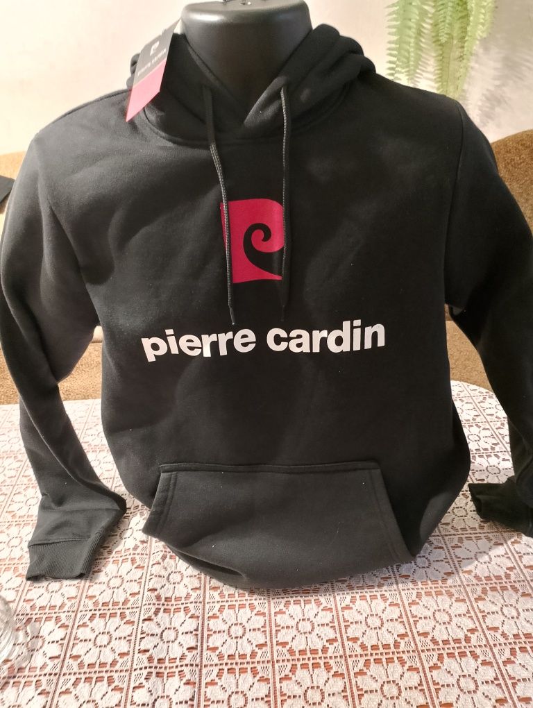Bluza dresowa nowa czarna z kapturem Pierre Cardin rozmiar M