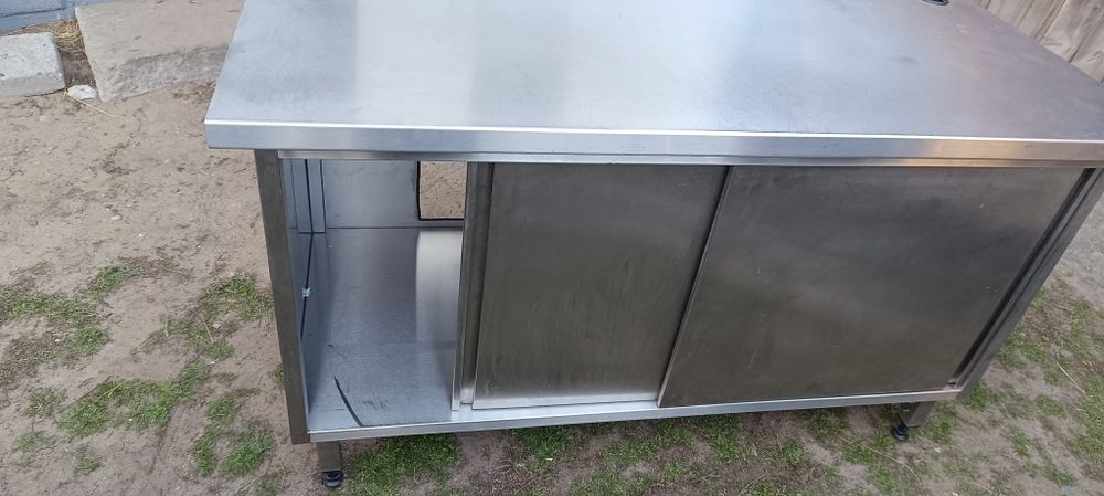Stół chłodniczy gastronomiczny
