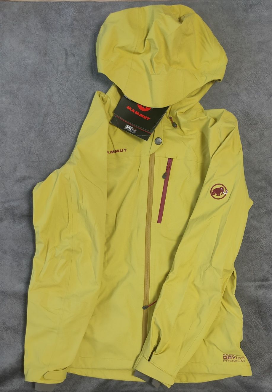 Куртка жіноча MAMMUT ( оригінал)