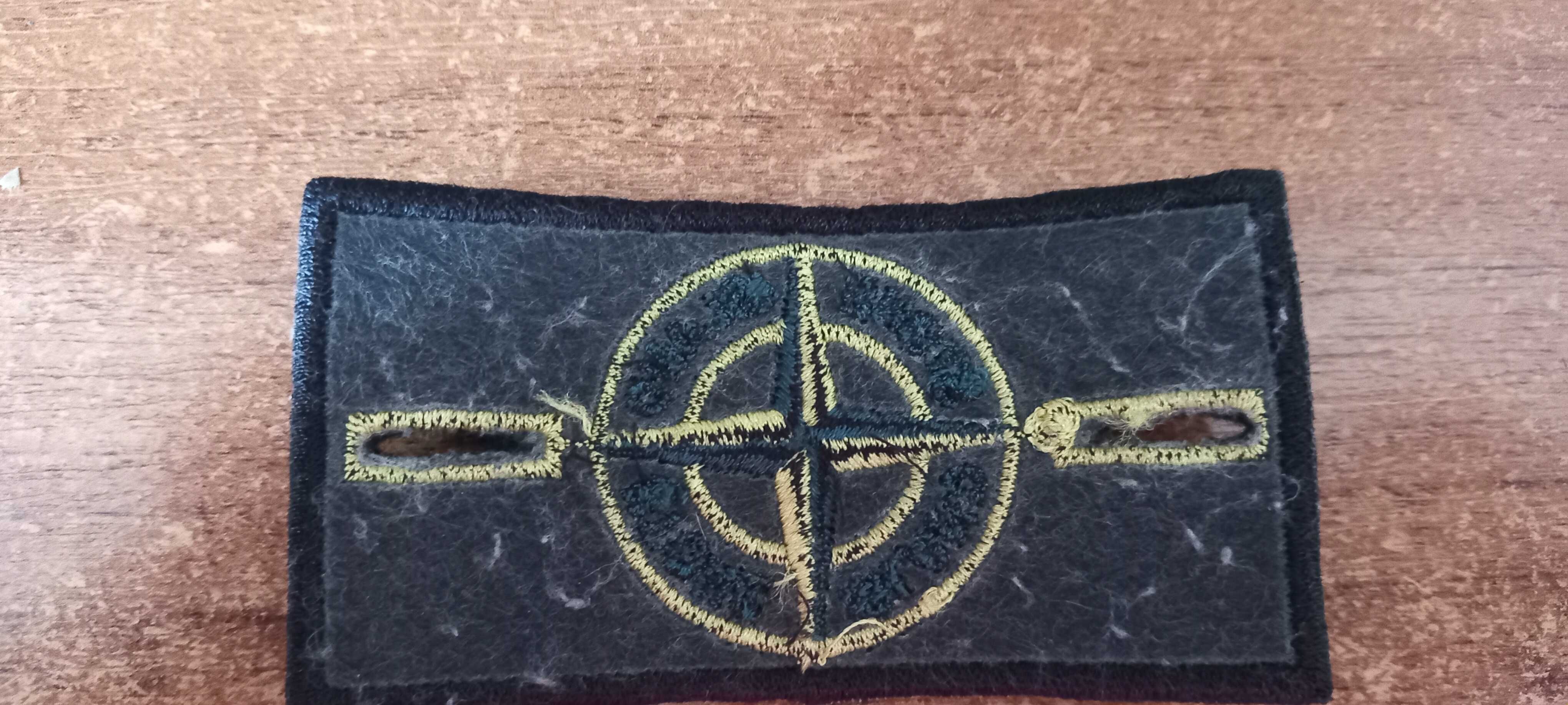 Патч stone island