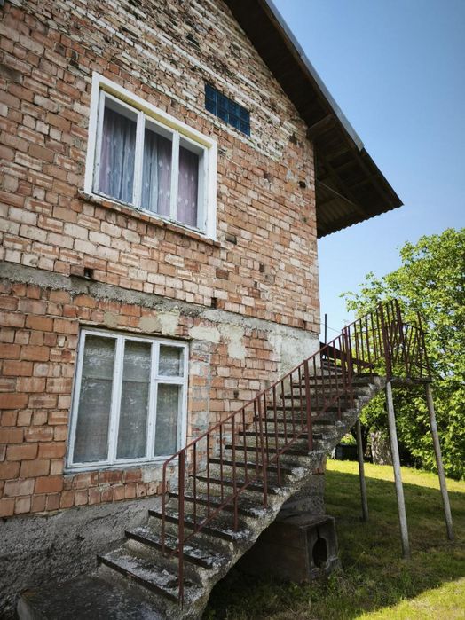Продаж приватного будинку в селі Дережичі