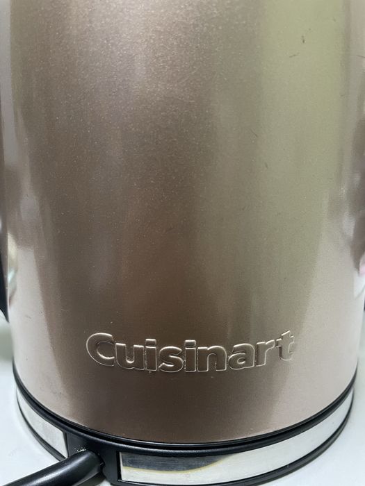 Электрочайник  CUISINART
